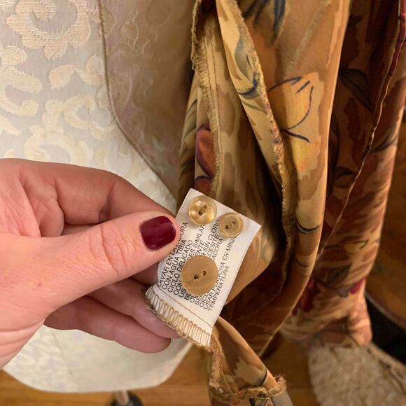 Liz Baker Essentials Plus Size Silk Like Blouse Botanical Pattern 16 - Picture 11 of 12